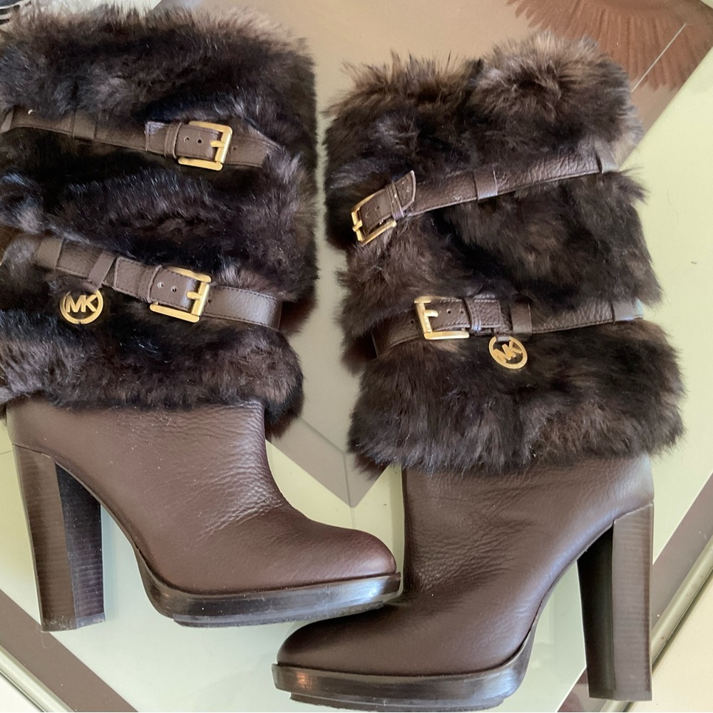 Used Fur boots